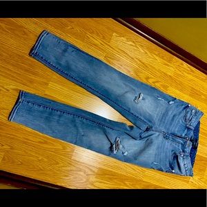 Aeropostale High-Waisted Skinny Jeans.